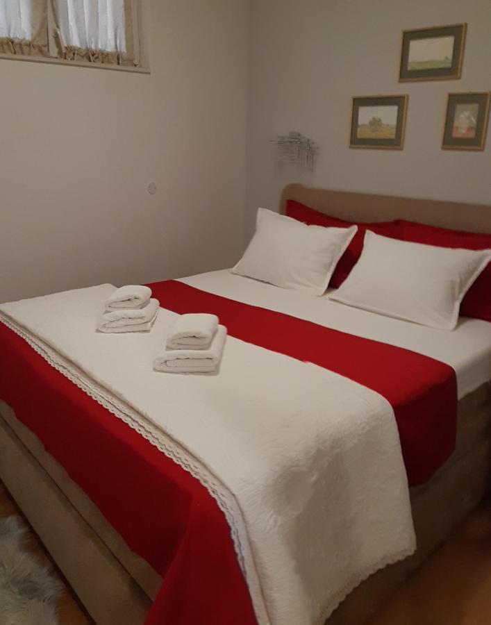 Long Apartment Makarska Exterior foto